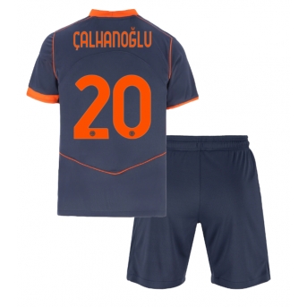 Billige Fotballdrakt Inter Milan Hakan Calhanoglu #20 Replika Tredjedraktsett Barn 2025-26 Kortermet (med bukser)